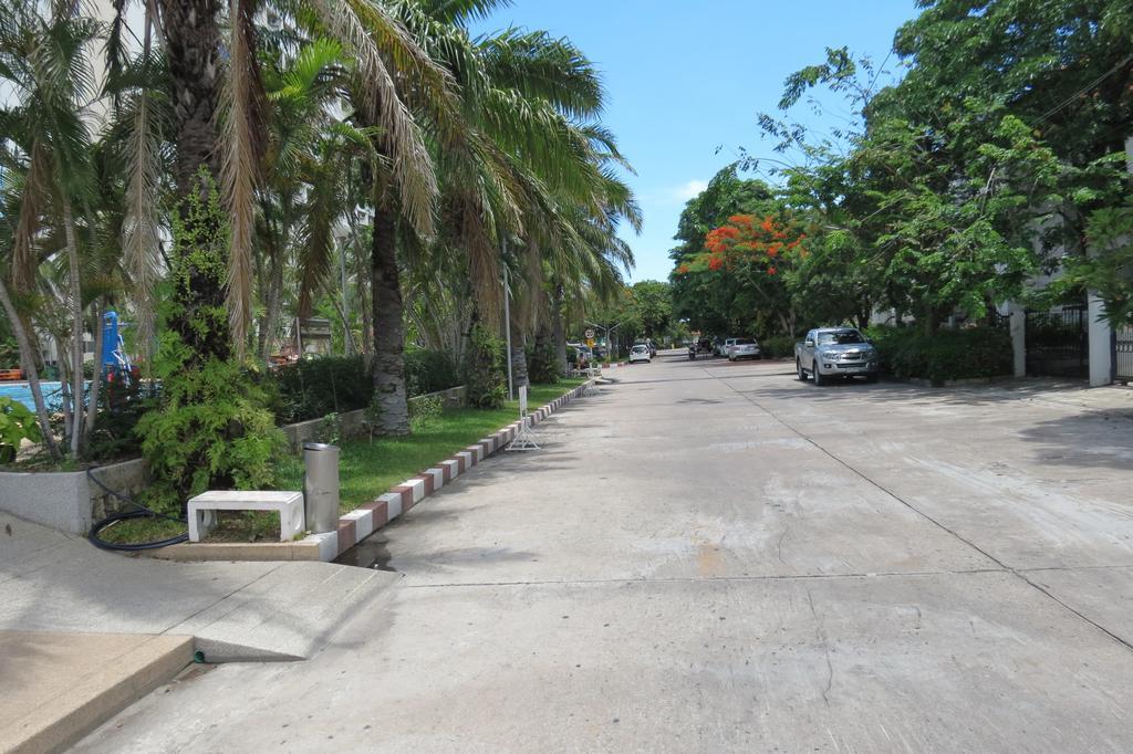View Talay 1B Apartments Pattaya Eksteriør billede