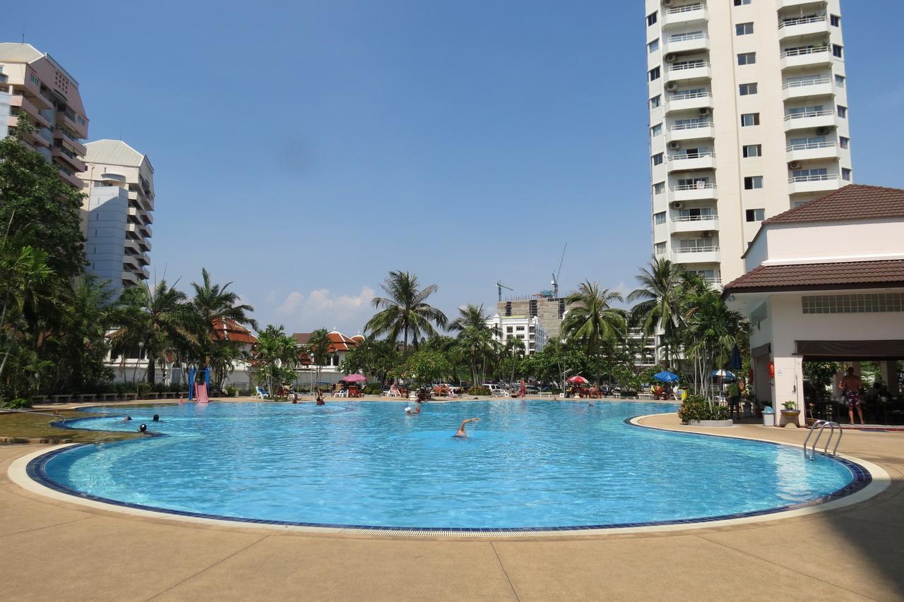 View Talay 1B Apartments Pattaya Eksteriør billede