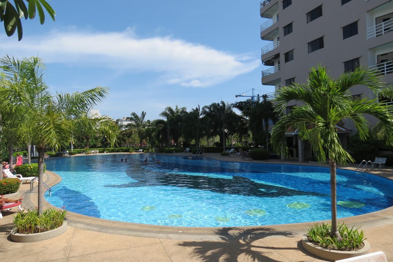 View Talay 1B Apartments Pattaya Eksteriør billede