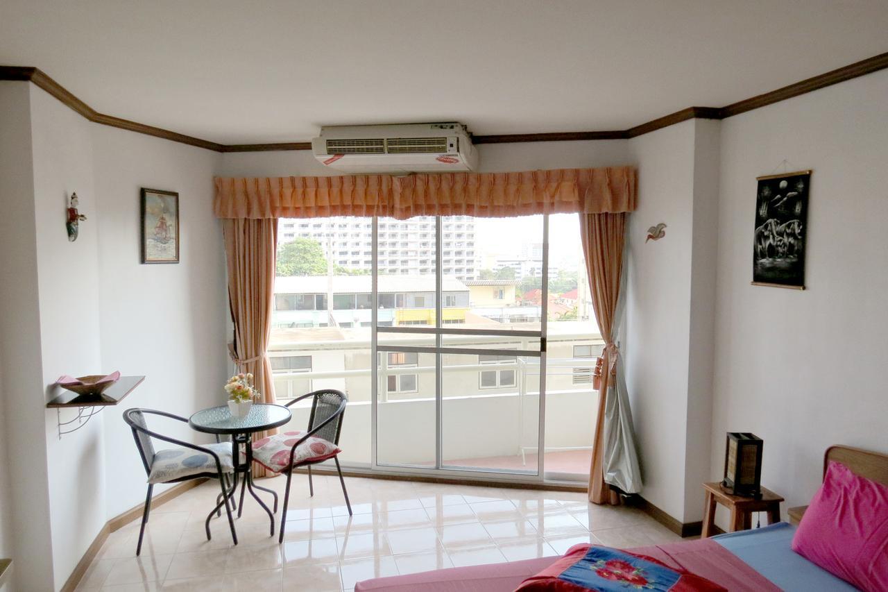 View Talay 1B Apartments Pattaya Eksteriør billede
