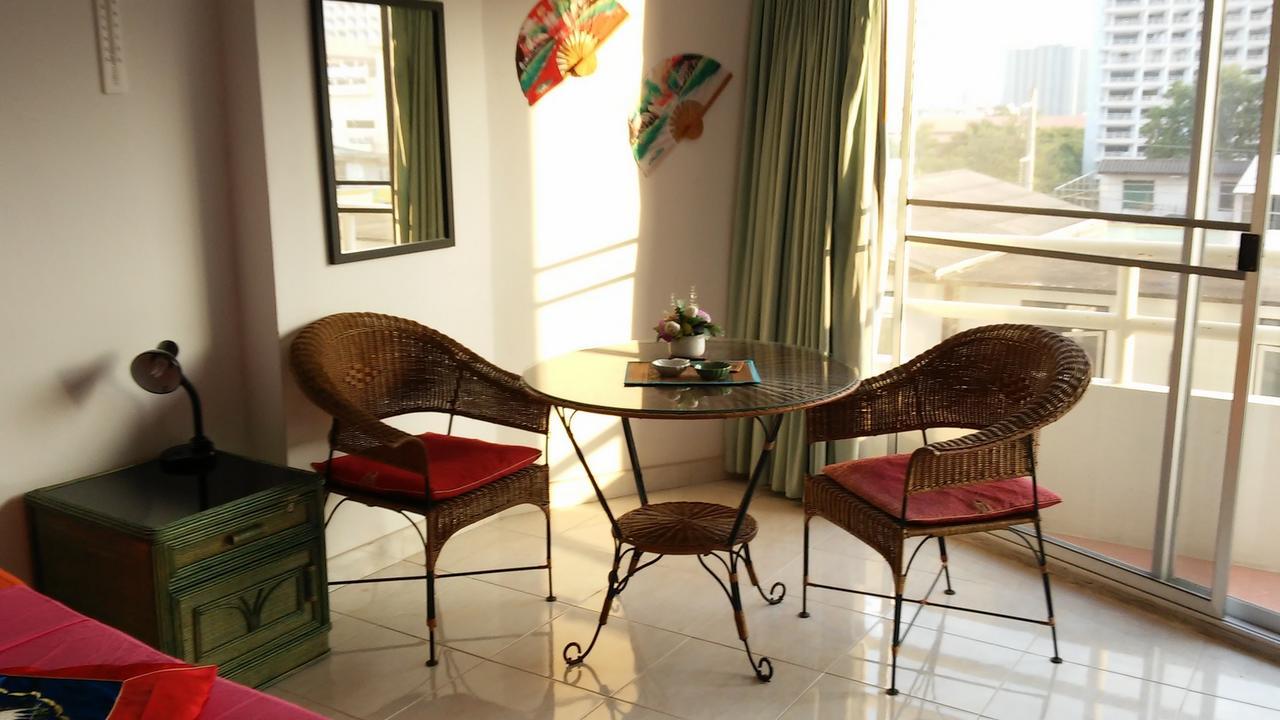 View Talay 1B Apartments Pattaya Eksteriør billede