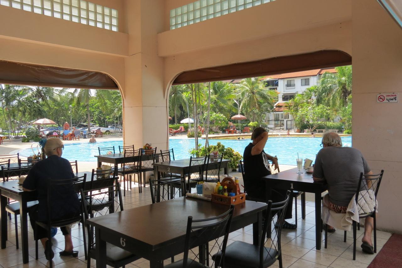 View Talay 1B Apartments Pattaya Eksteriør billede